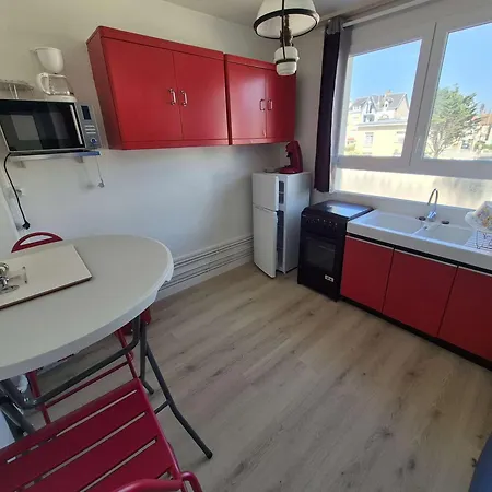 T2 De 20m² Face A La De Berck-sur-mer, Avec Et Ascenseur - Fr-1-674-48 Berck